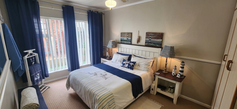 4 Bedroom Property for Sale in Glentana Western Cape